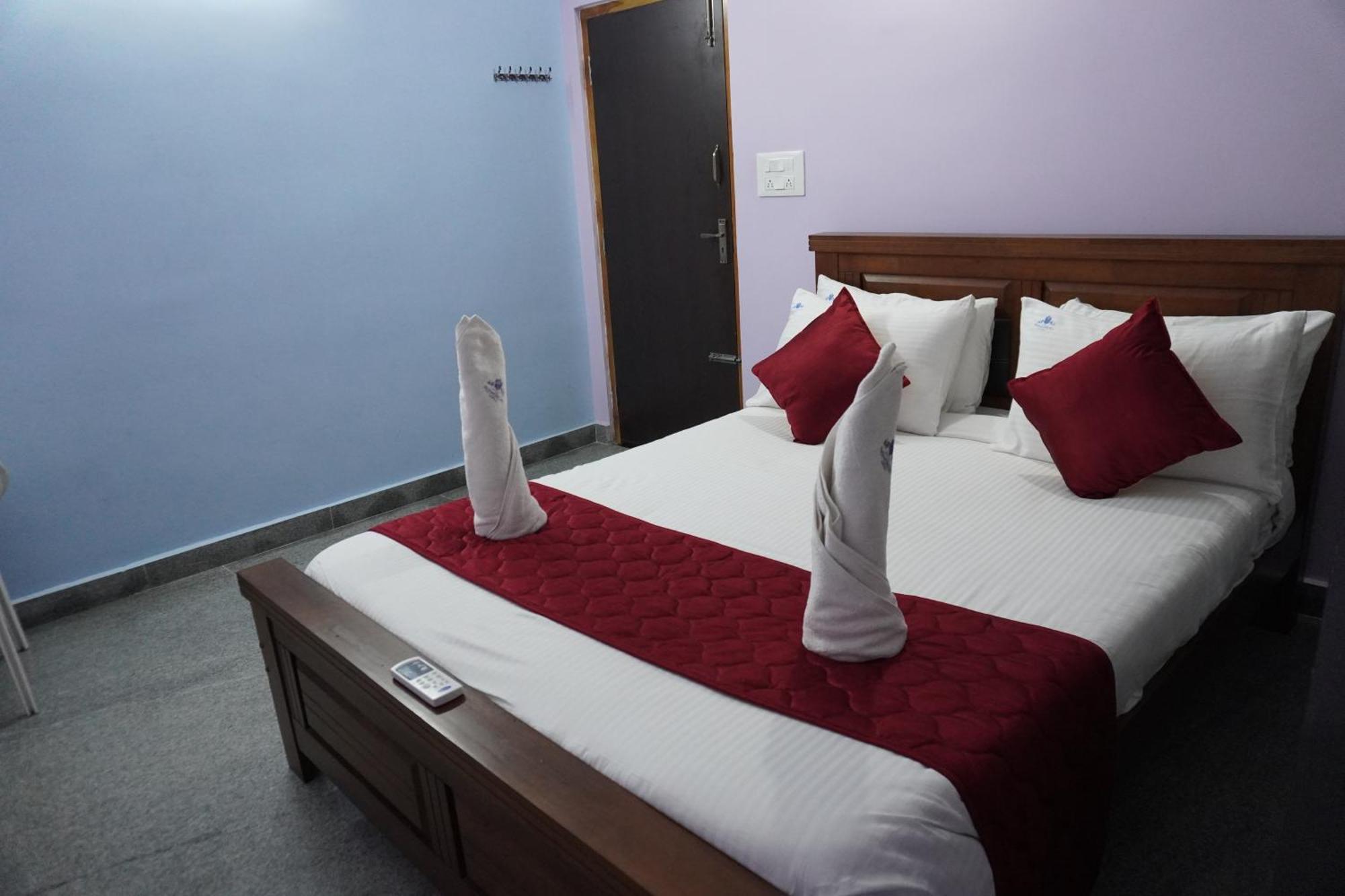 Tirumala Premium Home Stay Tirupati Extérieur photo