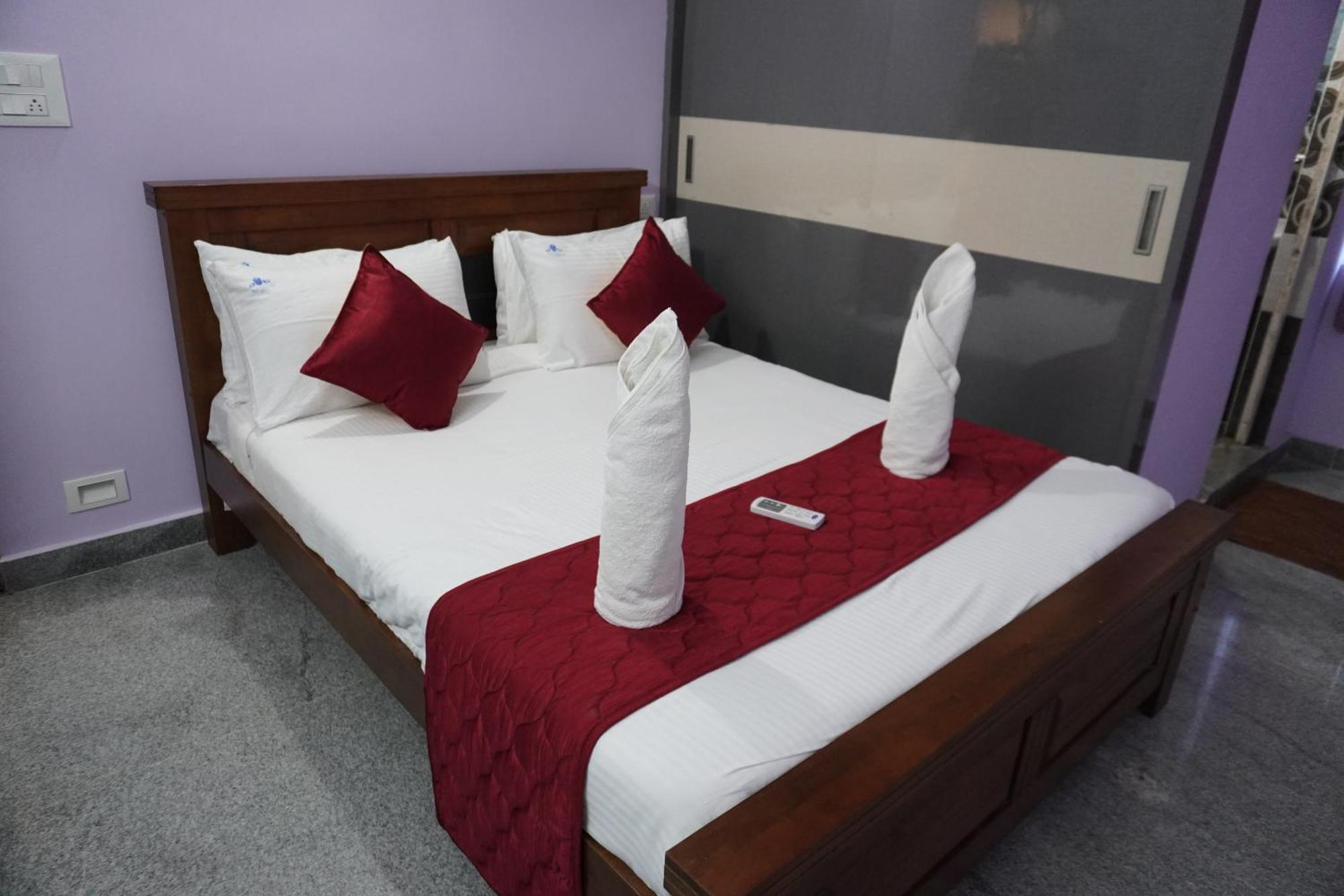 Tirumala Premium Home Stay Tirupati Extérieur photo